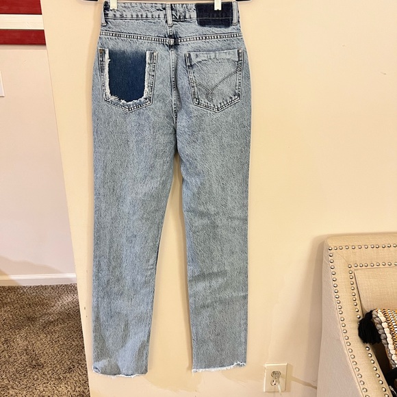 Nwot disora Italian raw hem distressed high waist jeans - Picture 8 of 10